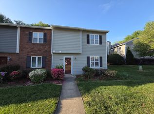 6043 Heath Valley Rd, Charlotte, NC 28210