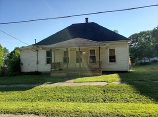 207 E Jefferson St, Windsor, MO 65360