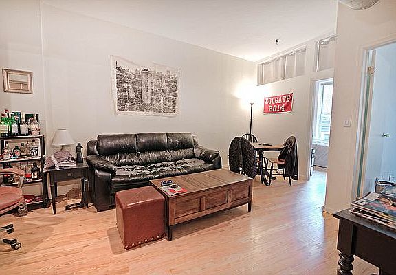 4th image of 330 W 46th St #3AB