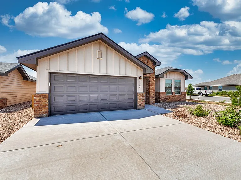 8206 E County Road 111 — Photo 26
