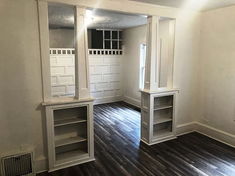 1127 Victory St — Photo 3