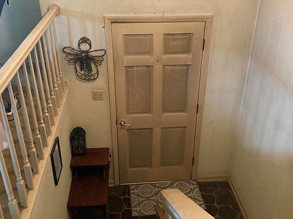3rd image of 373 Cypress Ave
