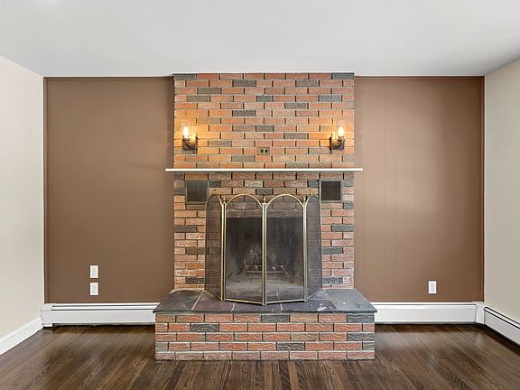 5th image of 19 Auburn Road