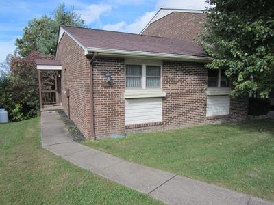 322 Ridgewood Dr, Beaver, WV, 25813