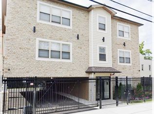 602 E 22nd St #3, Paterson, NJ 07514