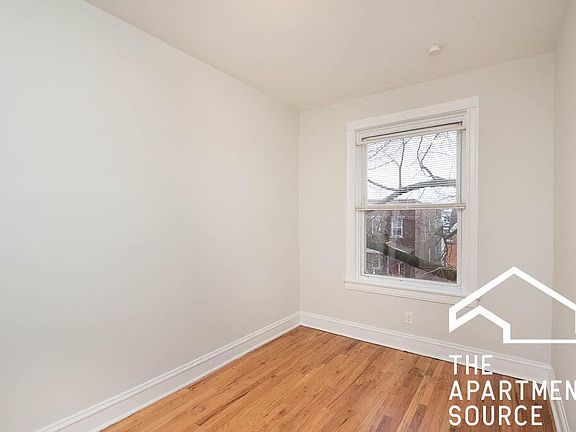 3rd image of 1253 N Harding Ave #2S