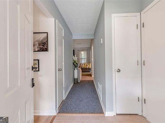 2nd image of 2000 Wendover Dr