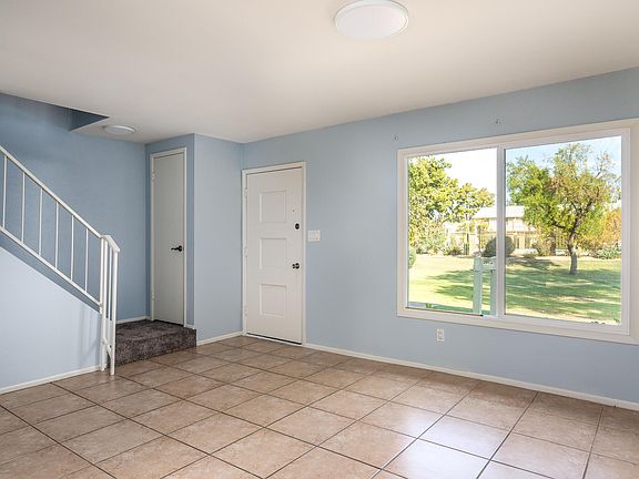 5th image of 1138 E Dunbar Dr