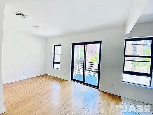 Rented by REAL New York | media 8