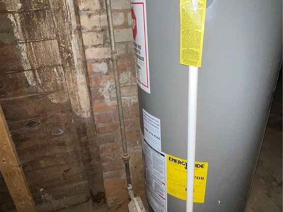 4th image of 231 Primrose Ave