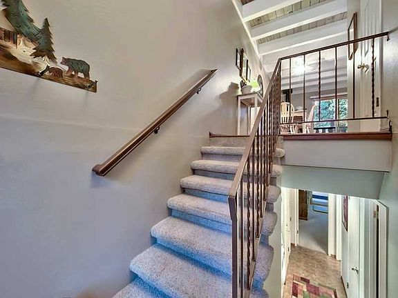 3rd image of 845 Southwood Blvd Unit 28