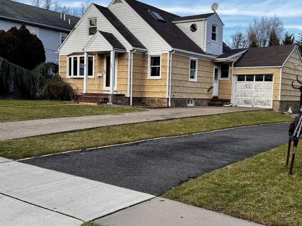 222 Elm Ave, Hackensack, NJ 07601