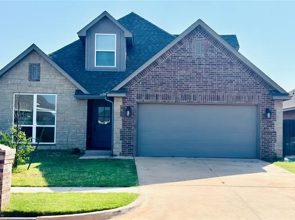 18340 Autumn Grove Dr, Edmond, OK 73012