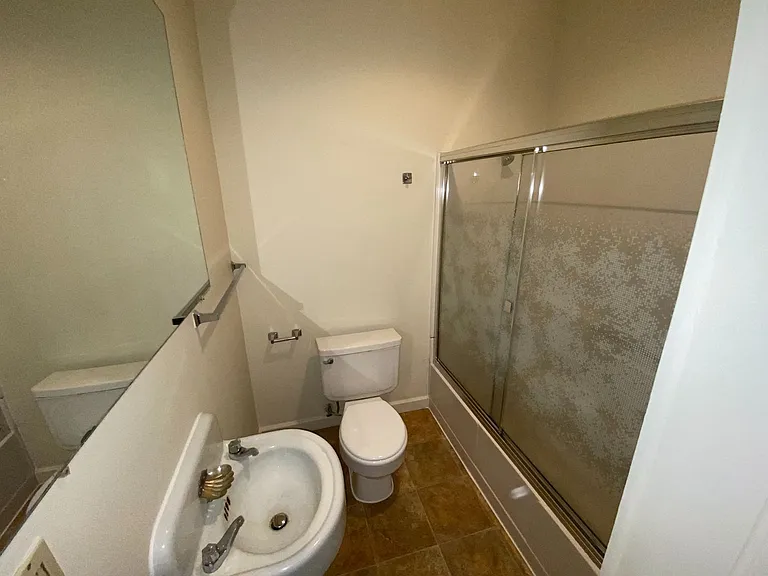2401 NE Martin Luther King Jr Blvd — Photo 16