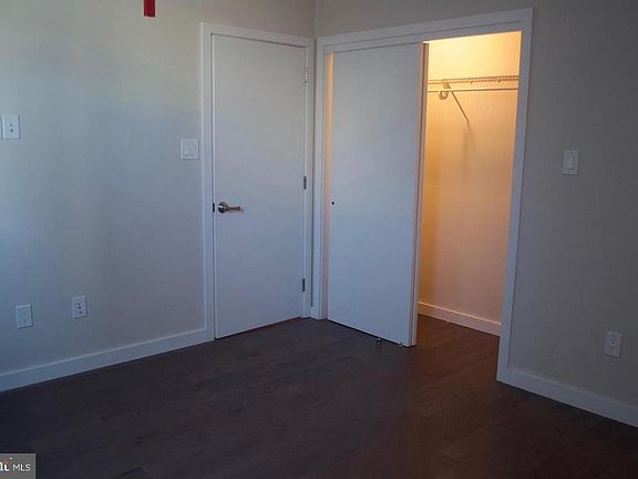 3rd image of 938 New Market St APT 402