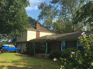 6484 Clarks Neck Rd, Washington, NC 27889