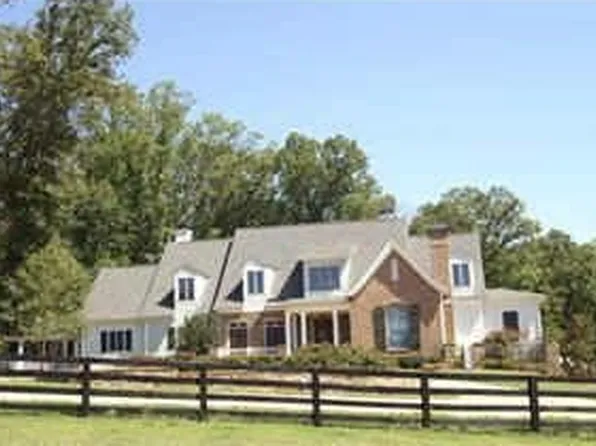 750 A J Land Rd, Canton, GA 30115