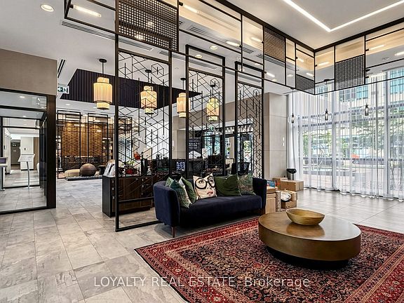 4th image of 251 Manitoba St #2709