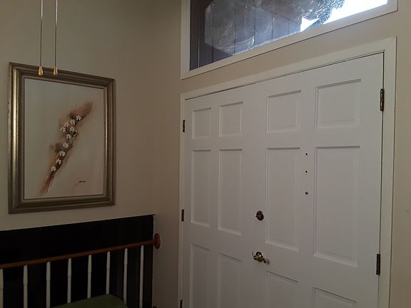 4th image of 39514 Chantilly Dr