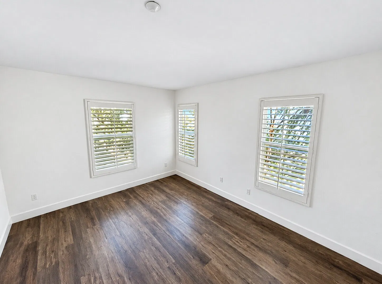 2 bed, 2.0 bath, 1454 sqft, $3,595 — Photo 2