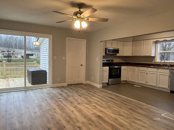 3rd image of 16 Braun St