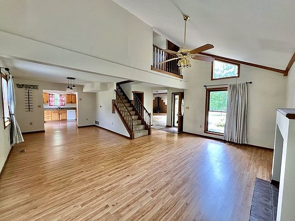 4th image of 6635 Hansbrinker Dr