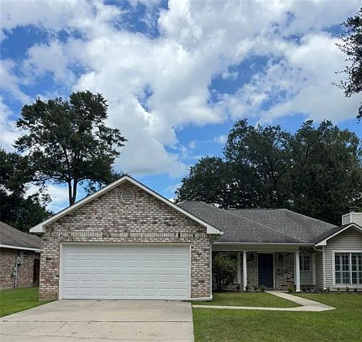 26 Whiteoak Ct — Photo 1