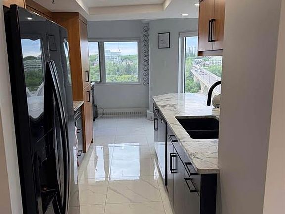 5th image of UNIT 1450-424 Spadina CRESCENT E