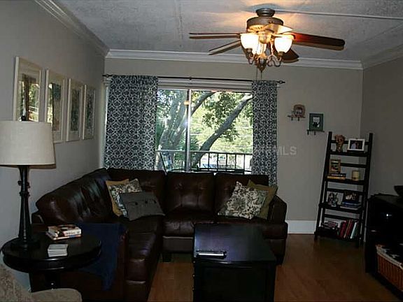 2nd image of 3325 Bayshore Blvd Unit E36