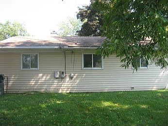 2nd image of 24 Cardinal Ln