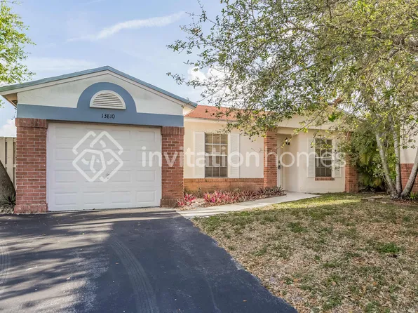 13810 Cumberland Pl, Fort Lauderdale, FL 33325