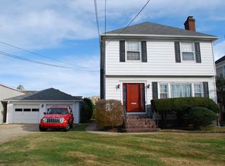 65 Maple Ave, Red Bank, NJ 07701