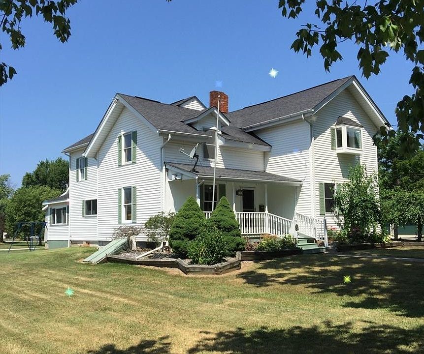 1st image of 205 S Elm St