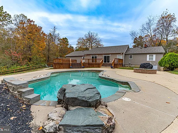 6240 Port Tobacco Rd., La Plata MD 20646