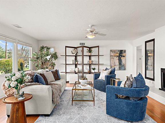 3rd image of 4812 Bridle Trail