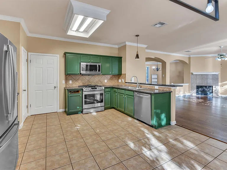 2132 Faldo Ln — Photo 12