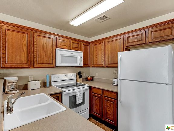 5th image of 730 E Mather St Unit J201
