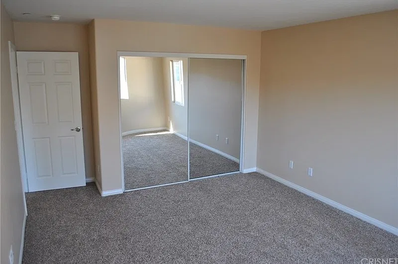 12600 San Fernando Rd #2