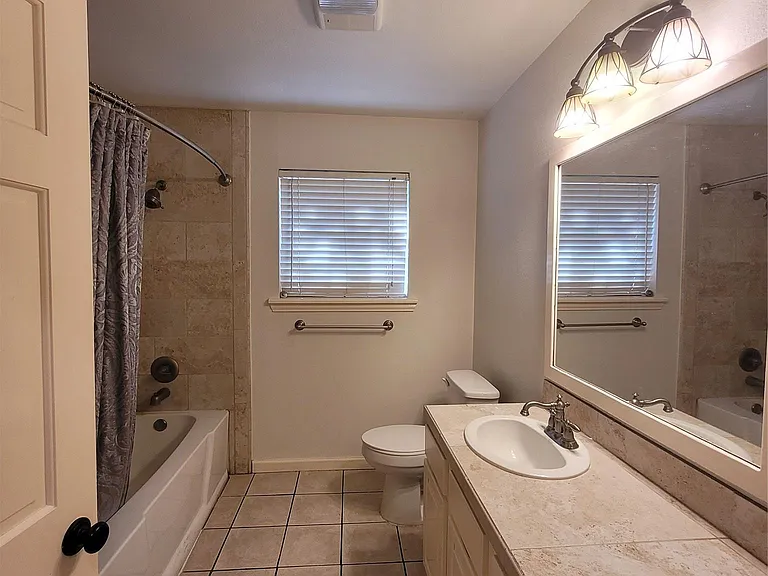 306 E Anderson Ave — Photo 10