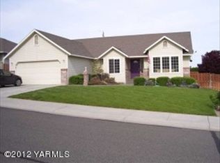 105 N 86th Ave, Yakima, WA