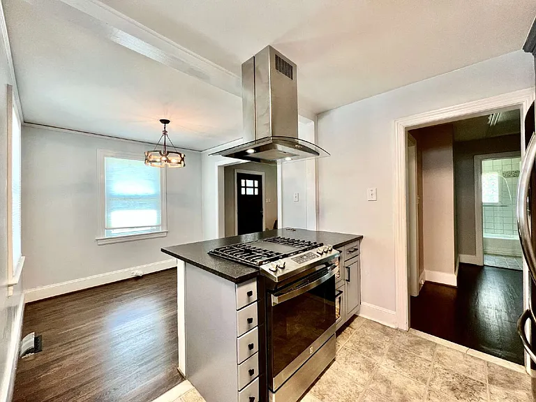 2637 Chesterfield Ave — Photo 23