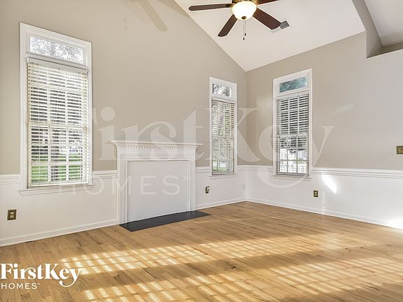 4th image of 6980 Avenbury Cir