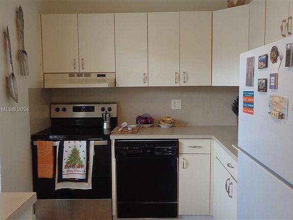 5th image of 6071 NW 61st Ave APT 208