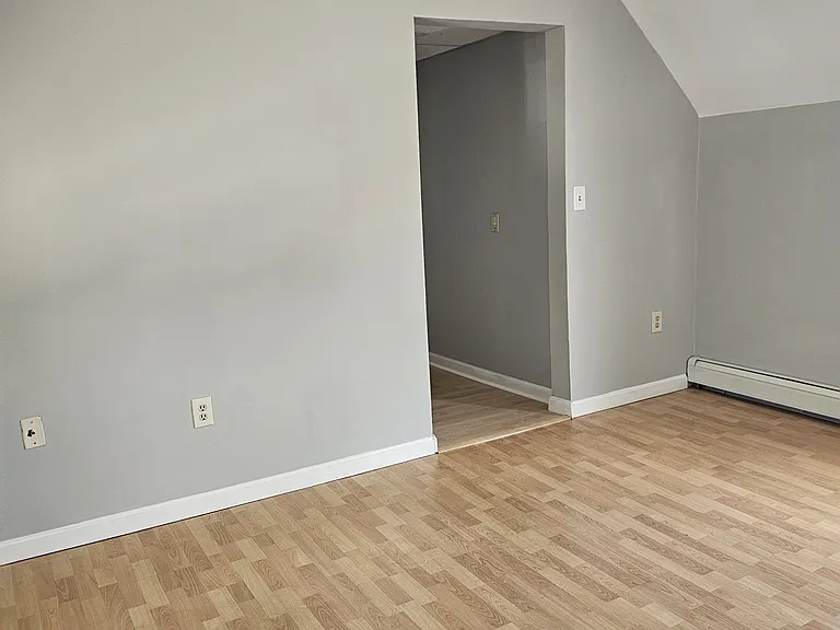 759 Grove St #3 — Photo 6