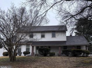 1 Pine Ct, Blackwood, NJ 08012