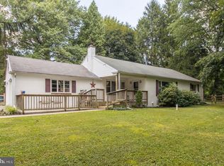 1805 Ridgeview Dr, Coatesville, PA 19320