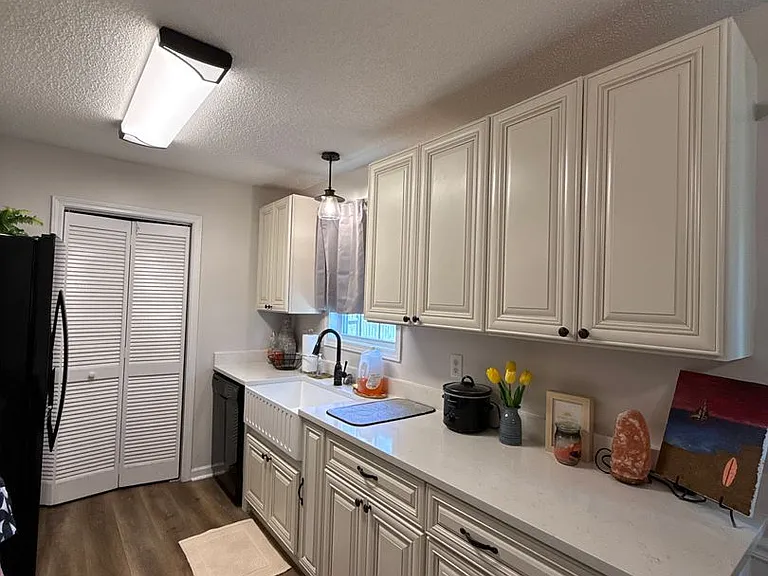 1653 Dawson Ct — Photo 8
