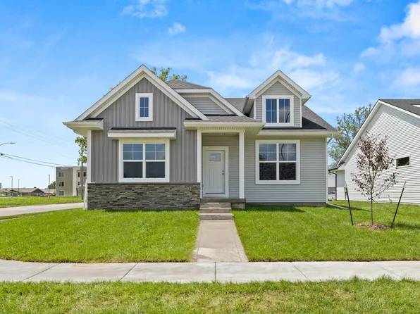 300 Veterans Blvd, Knoxville, IA 50138