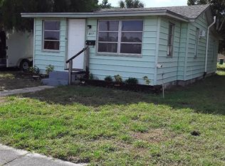 817 N Disston Ave, Tavares, FL 32778