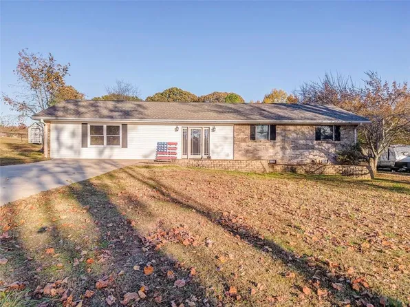 19 Colleen Karen Rd SW, Cartersville, GA 30120